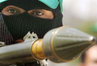 المقاومة الفلسطينية تتصدى لتوغلات صهيونية وأولمرت يهدد باجتياح غزة