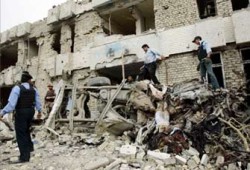 صفعة لبوش بشأن تمويل الحرب ومليونا نازح عراقي بسبب العنف الطائفي