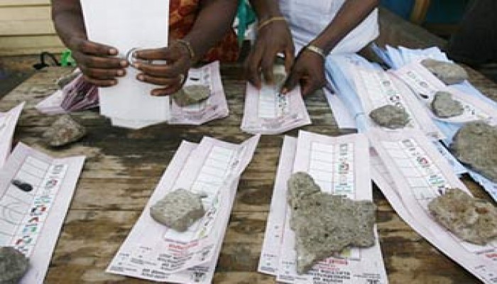 المعارضة النيجيرية تطالب بإلغاء نتائج الانتخابات الرئاسية بسبب التزوير