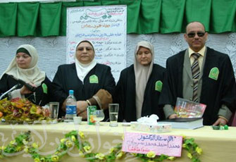 الزميلة وفاء سعداوي تحصل على درجة الماجستير في التفسير