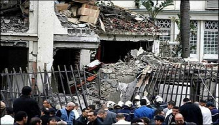 تفجيرات الجزائر والعجرفة الصهيونية أبرز العناوين العالمية