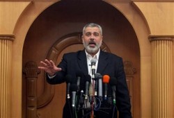 هنية يلتقي القنصل البريطاني وحماس تحذر من اجتياح غزة واستشهاد فلسطيني بالضفة