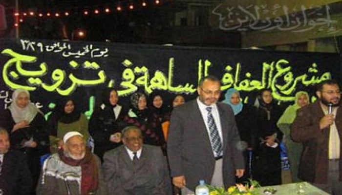 الحسيني يجهِّز 24 عروسًا وينظِّم أسبوعًا لمرضى السكر