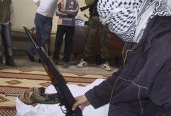 استشهاد فلسطيني في رام الله وتقليص المساعدات الأمريكية لرئاسة السلطة