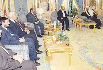 استشهاد فلسطينيَّين في نابلس ومشعل يجري مباحثات في الرياض