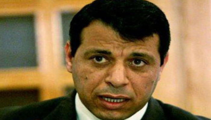 "المصري اليوم" ودحلان والحمام بالفريك