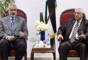 مقتل عنصر قسامي بأيدي مسلَّحين ولقاء جديد بين هنية وعباس