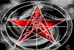 تلاميذ مغاربة يعبدون "الشيطان".. والخبراء يحذرون من تراجع دور الأسرة