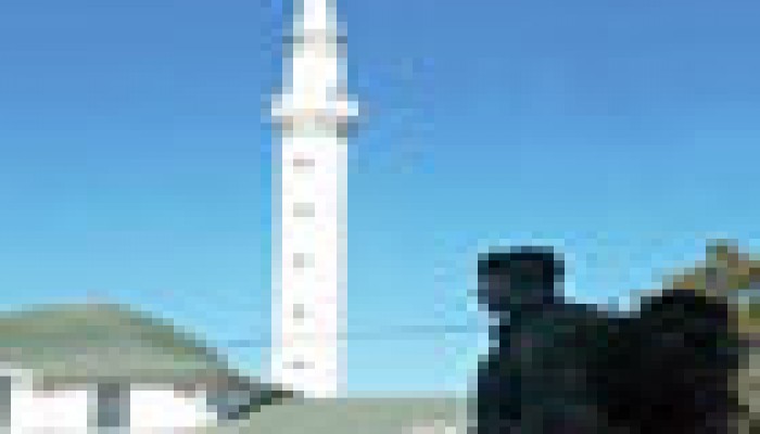 صربيا ترفض منح كوسوفا الاستقلال ومصادمات بين القوات الدولية والألبان