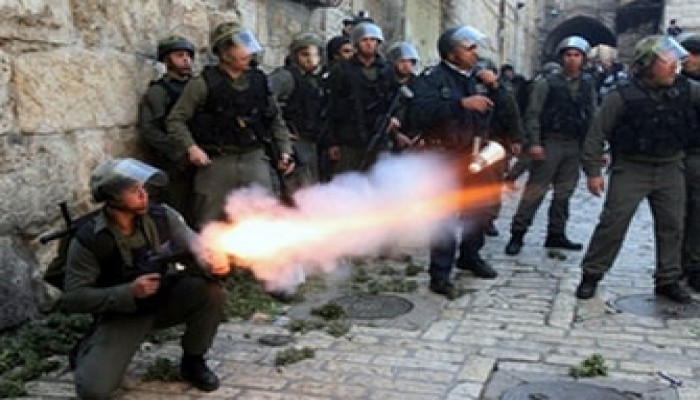 حماس تطالب فصائل المقاومة بالرد على انتهاكات الصهاينة للمسجد الأقصى