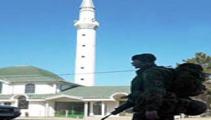 تأجيل مباحثات التسوية في كوسوفا بناءً على طلب صربي والألبان يوافقون