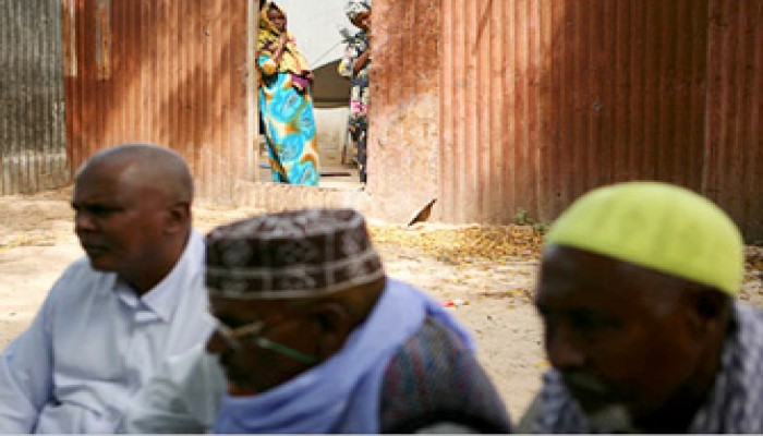 الصحافة العالمية تنتقد التجاهل الأمريكي للديمقراطية والعنصرية ضد مسلمي بريطانيا