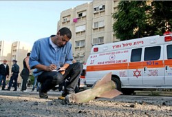 المقاومة الفلسطينية تقصف سديروت ورايس تطلب الدعم العربي!!