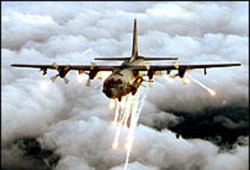 مقتل 100 مدني صومالي في الغارات الأمريكية على جنوب البلاد