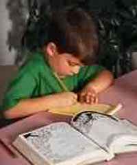 كيف نتغلب على مشاكل بطء الكلام وصعوبة التعلم عند الصغار؟!