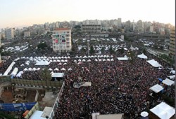 وساطة عربية مكثفة لتسوية الأزمة اللبنانية والمعارضة تفكر في وسائل تصعيد جديدة