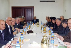 الدعوة لانتخابات مبكرة فلسطينية ملف مهم بصحف العالم