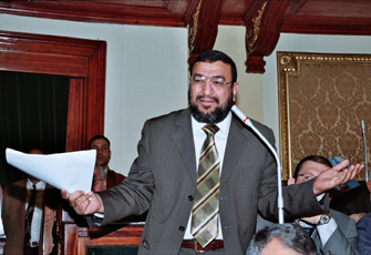 دواء مجهول المصدر بـ500 جنيه يتناوله مرضى الكبد في مصر والوزارة تعترف