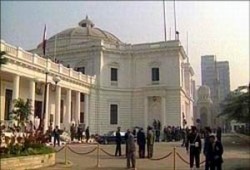 فضل ينجح في توفير أربع حضانات لمستشفى فوه ومطوبس