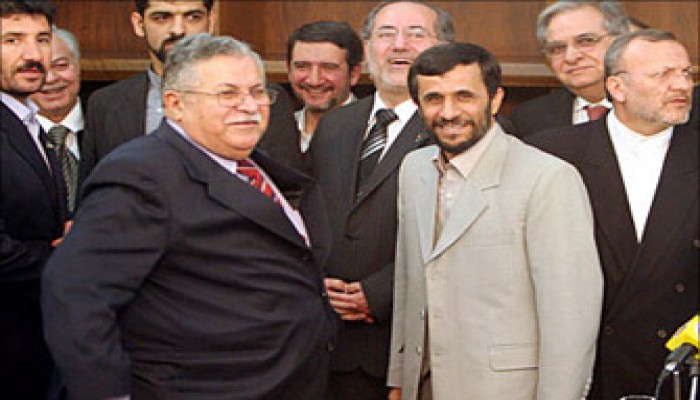 الطالباني في طهران والمالكي يواجه أزمة سياسيَّة في العراق