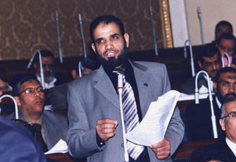 شابون ينجح في حل أزمة المواصلات بدائرة مزغونة