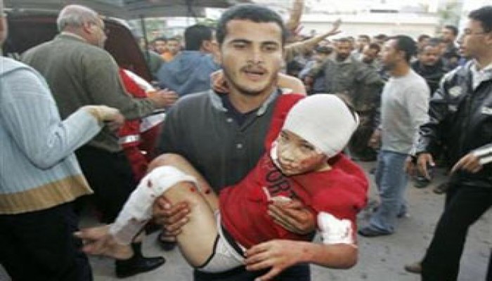 في يوم الطفولة.. مَن يمسح دموع أطفال العراق وفلسطين؟!!