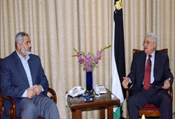 تشكيل الحكومة الفلسطينية يتجه إلى الحسم والمقاومة تقصف الكيان