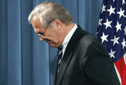 مظاهرات مؤيِّدة لـ"صدام" بالدجيل وطلبات ألمانيَّة وأمريكيَّة بمحاكمة رامسفيلد