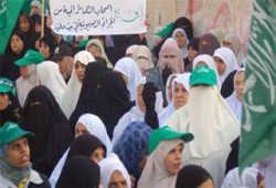 5 شهداء جدد وحماس تؤكد أن نساء فلسطين بددن الوهم الصهيوني