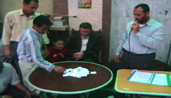 نائب فاقوس يُجري سحبًا علنيًّا على الوظائف