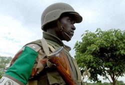 "المؤتمر الإسلامي" تدعم وحدة السودان رغم الضغوط الغربية في دارفور