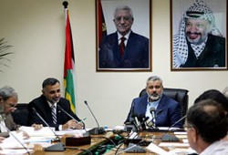 خطط صهيونية للتصعيد بغزة وتعثر مساعي عقد اجتماع أولمرت وعباس