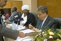 توقيع اتفاق سلام شرق السودان ومباحثات أمريكية سودانية حول دارفور