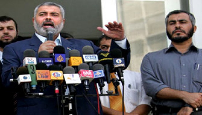 هنية يدعو إلى الحوار الداخلي ووساطة قطرية لإنهاء الأزمة الفلسطينية