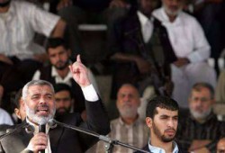 مستقبل مصر السياسي وصمود الحكومة الفلسطينية.. عناوين عالمية بارزة