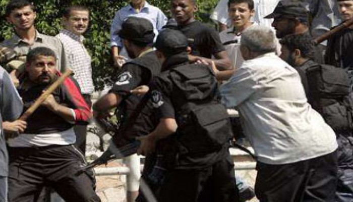 المواجهات الفلسطينية والتهديدات الصهيونية أبرز العناوين العالمية