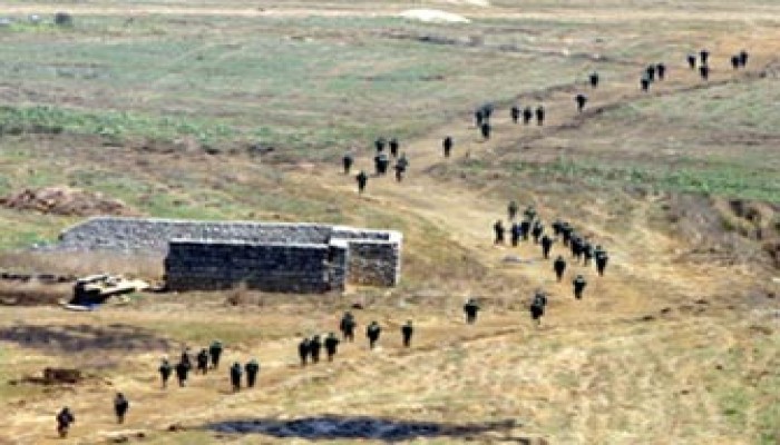 تضارب الأنباء حول خطط الانسحاب الصهيوني من لبنان