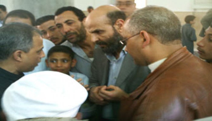 عميش ينظم قافلة طبية لأهالي دائرة أبو حمص بالبحيرة