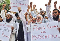 جماعة "تعاون المسلمين" النيجيرية ترفض إساءات بابا الفاتيكان