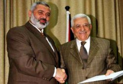 عباس يعلن تكليف هنية بتشكيل حكومة الوحدة الفلسطينية