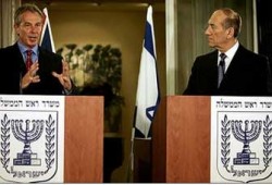 بلير في رام الله وسط احتجاجات فلسطينية وأنباء عن إعادة فتح معبر المنطار