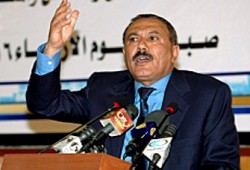 صالح يستهل مهرجانه الانتخابي بمهاجمة ابن شملان والمعارضة ترد بقوة