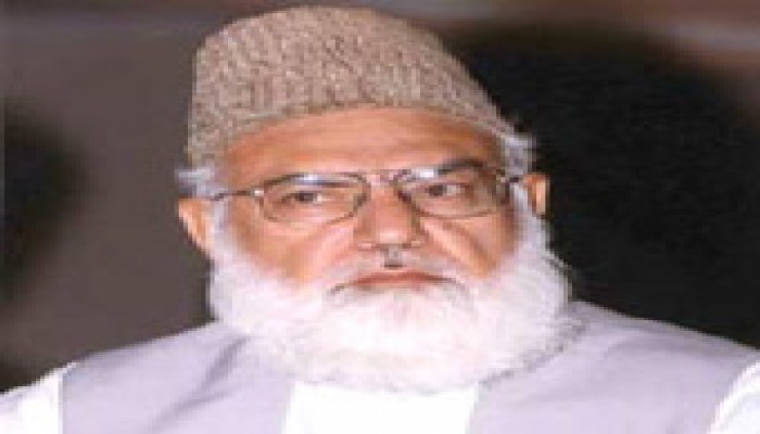 قاضي حسين: الإخوان أصحاب الجماهيرية الأولى بالعالم العربي