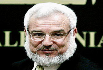 غارات صهيونية على غزة وتدهور صحة الدويك وإغلاق معبر رفح