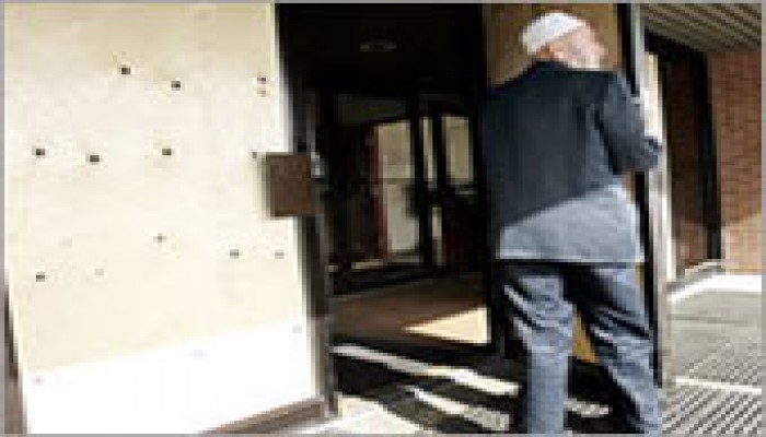 اعتقال اثنين هاجما مسجدًا في تورنتو الكندية