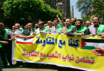 أعضاء مجلس الشعب يبحثون اللجوء إلى الاعتصام لطرد السفير الصهيوني