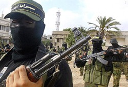 نجاة قائد سرايا القدس بجنين واستشهاد اثنين في قصف صهيوني