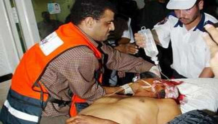 غارات على مخيم البريج وميناء غزة وشهيدان وأربعة جرحى بتجدُّد القصف