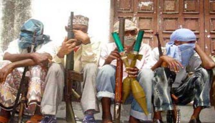 أنباء عن تقدم قوات "المحاكم" صوب بيداوا وواشنطن قلقة