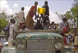 "المحاكم" تفوز بثقة البرلمان وتوافق على رجوع الحكومة لمقديشيو